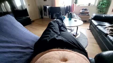 ak_2 online show from April 17, 2026, 8:06 am