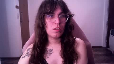 Veronica Akame 3 online show from November 3, 2025, 5:52 am