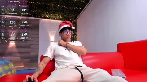 Snapshot of akazaboy chatting on December 22, 2024, 5:12 am akazaboy online show from December 22, 2024, 5:12 am