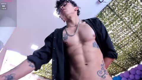 Snapshot of akazaboy chatting on February 14, 2025, 1:29 pm akazaboy online show from February 14, 2025, 1:29 pm