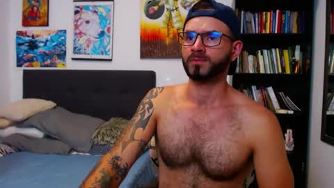 Snapshot of akiles_r chatting on December 12, 2024, 12:48 am akiles online show from December 12, 2024, 12:48 am