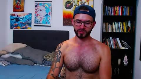 Snapshot of akiles_r chatting on December 13, 2024, 1:15 am akiles online show from December 13, 2024, 1:15 am