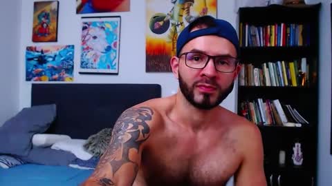 Snapshot of akiles_r chatting on December 13, 2024, 10:23 pm akiles online show from December 13, 2024, 10:23 pm