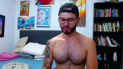 Snapshot of akiles_r chatting on December 19, 2024, 1:07 am akiles online show from December 19, 2024, 1:07 am