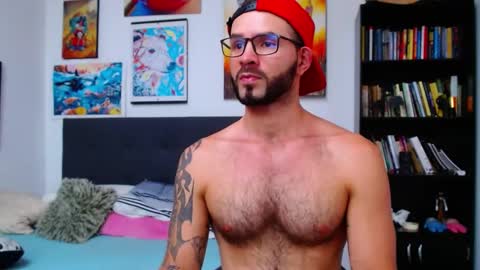 Snapshot of akiles_r chatting on January 14, 2025, 10:23 pm akiles online show from January 14, 2025, 10:23 pm