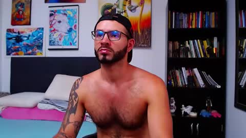 Snapshot of akiles_r chatting on January 16, 2025, 9:30 pm akiles online show from January 16, 2025, 9:30 pm