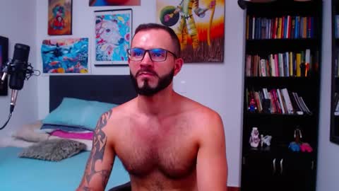 Snapshot of akiles_r chatting on February 19, 2025, 10:09 pm akiles online show from February 19, 2025, 10:09 pm