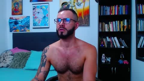 Snapshot of akiles_r chatting on February 25, 2025, 11:11 pm akiles online show from February 25, 2025, 11:11 pm