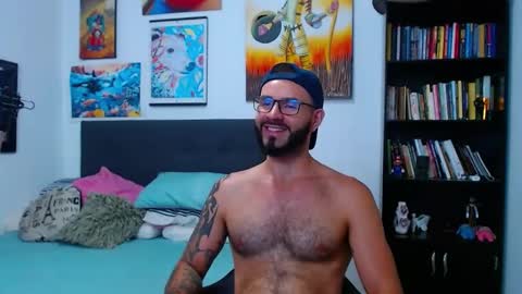 Snapshot of akiles_r chatting on February 28, 2025, 1:15 am akiles online show from February 28, 2025, 1:15 am