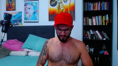 Snapshot of akiles_r chatting on March 5, 2025, 1:31 am akiles online show from March 5, 2025, 1:31 am