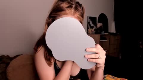 Snapshot of akirahattori__ chatting on February 8, 2026, 4:05 am akirahattori__ online show from February 8, 2026, 4:05 am