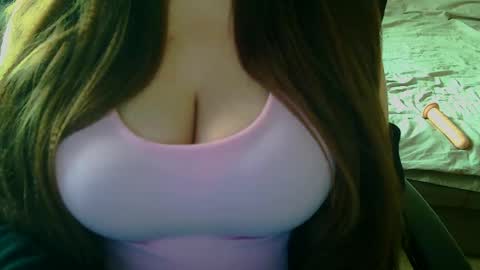 Alisha online show from April 15, 2026, 8:43 am