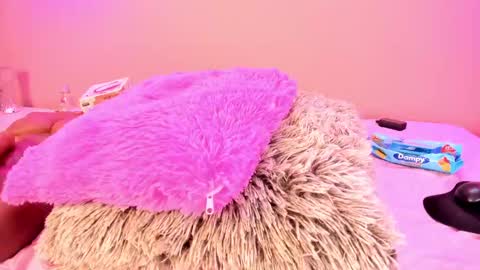 Snapshot of alahia_betancur chatting on January 21, 2025, 2:59 pm Alahia  online show from January 21, 2025, 2:59 pm