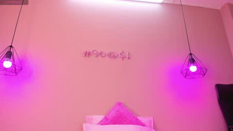 Snapshot of alahia_betancur chatting on January 30, 2025, 3:40 pm Alahia  online show from January 30, 2025, 3:40 pm