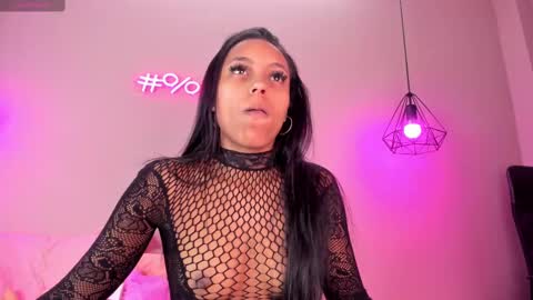 Snapshot of alahia_betancur chatting on February 11, 2025, 1:41 pm Alahia  online show from February 11, 2025, 1:41 pm