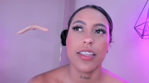 Snapshot of alahia_betancur chatting on March 7, 2025, 5:49 pm Alahia  online show from March 7, 2025, 5:49 pm