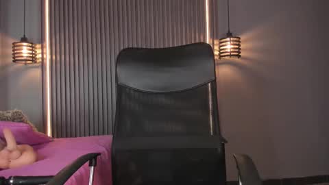 Snapshot of alahia_betancur chatting on September 23, 2025, 2:31 pm Alahia  online show from September 23, 2025, 2:31 pm