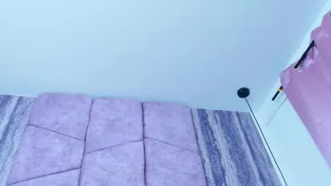 Snapshot of alahiaevansz chatting on February 20, 2026, 7:32 am AlahiaEvansz online show from February 20, 2026, 7:32 am