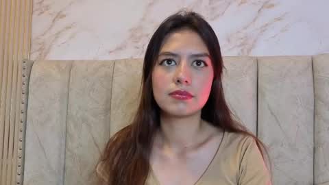 alahiasweet1 online show from April 17, 2026, 12:08 pm