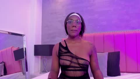 Snapshot of alaia_colins chatting on October 18, 2025, 3:09 am alaia_colins online show from October 18, 2025, 3:09 am