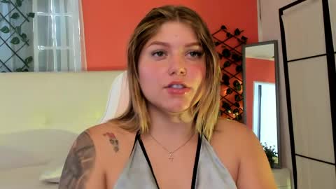 Alaia online show from April 15, 2026, 4:03 pm