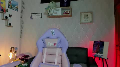 Alaia online show from February 13, 2026, 10:17 pm