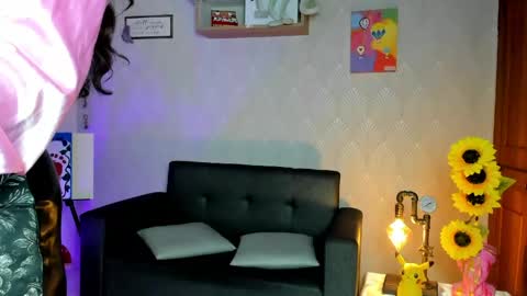 Snapshot of alaia_love77 chatting on April 18, 2026, 10:43 pm Alaia online show from April 18, 2026, 10:43 pm