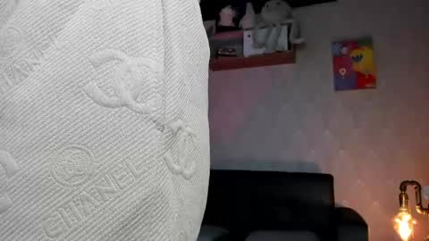 Snapshot of alaia_love77 chatting on April 29, 2026, 4:33 pm Alaia online show from April 29, 2026, 4:33 pm