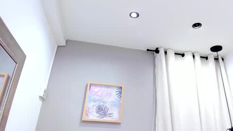     online show from March 8, 2025, 10:45 pm