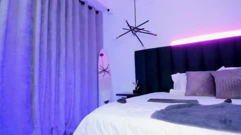 Alaia online show from March 11, 2026, 8:37 pm