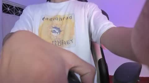 Snapshot of alan18n chatting on February 24, 2025, 1:35 am alan18n online show from February 24, 2025, 1:35 am