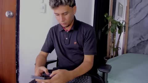 alan__smith online show from November 17, 2025, 7:41 pm