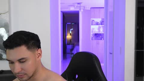 Alan Vidal online show from November 17, 2025, 12:05 am