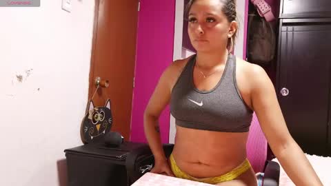 Snapshot of alana0701 chatting on May 22, 2026, 8:47 pm Alana online show from May 22, 2026, 8:47 pm