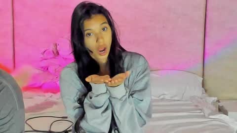             online show from December 14, 2024, 9:29 am