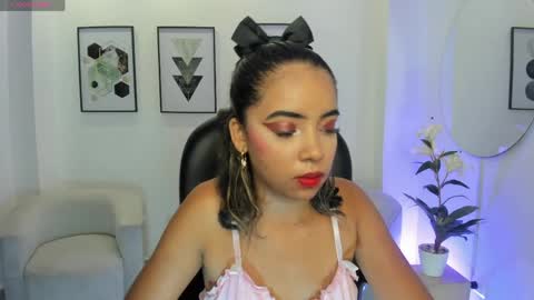 Snapshot of alana_martiins chatting on April 10, 2026, 7:51 pm alana online show from April 10, 2026, 7:51 pm