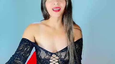 alana_pink95 online show from February 1, 2026, 12:04 pm