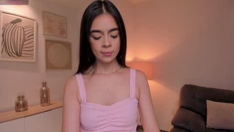 Alana online show from February 2, 2025, 3:32 am