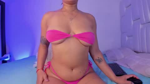 Alanna online show from January 3, 2025, 8:32 am