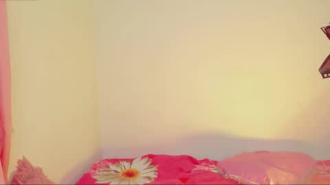 ALANA Please follow me  online show from February 20, 2026, 5:59 am