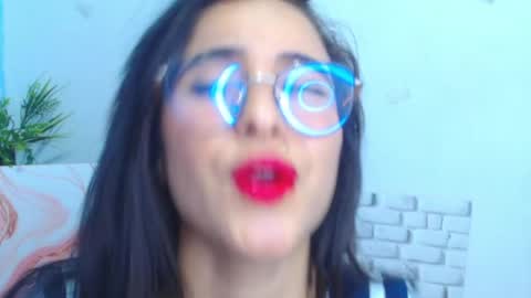 Snapshot of alanasaenz25 chatting on May 30, 2026, 9:45 pm alanasaenz25 online show from May 30, 2026, 9:45 pm