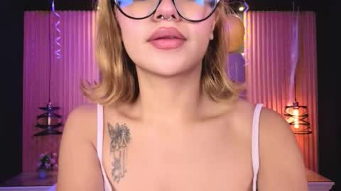 Sasha online show from March 26, 2026, 11:27 am