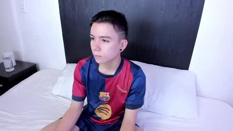 alanblack1 online show from February 27, 2025, 11:31 am