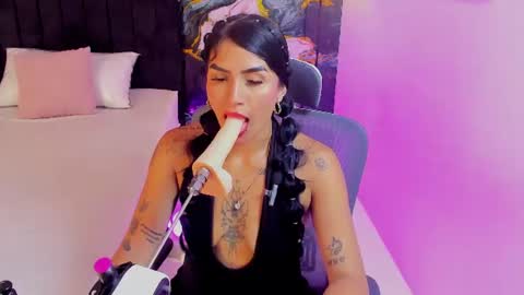 Snapshot of alanna_wild chatting on June 20, 2026, 5:16 pm Alana online show from June 20, 2026, 5:16 pm