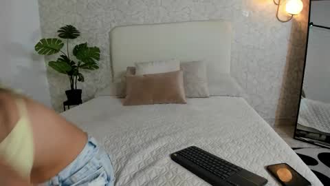 alannarouge online show from February 26, 2026, 11:20 am