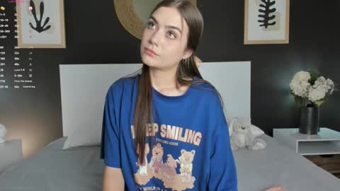 Snapshot of alannarusselll chatting on October 14, 2025, 7:47 pm Alanna Cute Russell online show from October 14, 2025, 7:47 pm