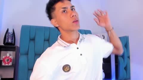 Snapshot of alannaughty_ chatting on December 20, 2024, 8:45 pm alannaughty_ online show from December 20, 2024, 8:45 pm