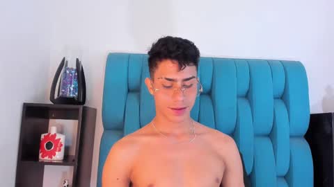 Snapshot of alannaughty_ chatting on March 4, 2025, 1:01 am alannaughty_ online show from March 4, 2025, 1:01 am