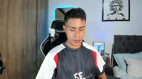 Snapshot of alannaughty_ chatting on April 28, 2026, 11:43 pm alannaughty_ online show from April 28, 2026, 11:43 pm