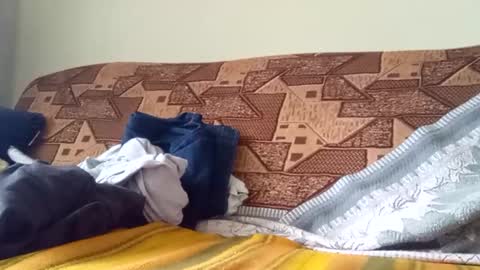 alaxcee online show from November 9, 2025, 10:35 am